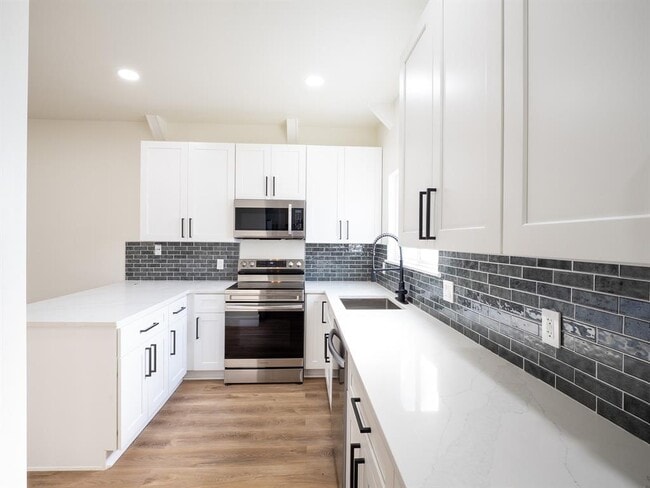 property at 210 Mockingbird Ln W