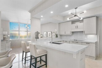 2100 N Ocean Blvd in Fort Lauderdale, FL - Building Photo - Building Photo