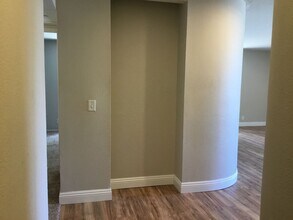 5780 Friars Rd in San Diego, CA - Building Photo - Building Photo