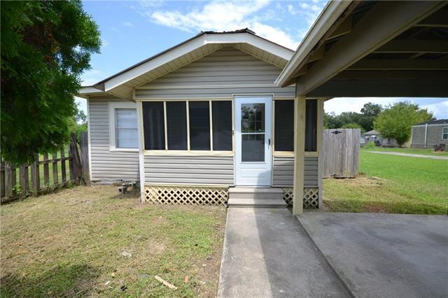 property at 560 LA-628