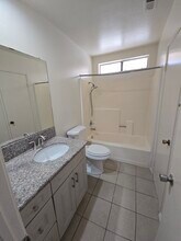 713 Corvette Dr in Ontario, CA - Foto de edificio - Building Photo