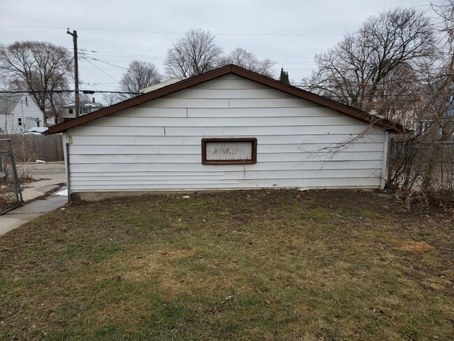 5950 N 70th St in Milwaukee, WI - Building Photo - Building Photo