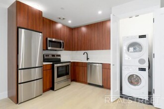 1889 Bergen St-Unit -3F in Brooklyn, NY - Building Photo - Building Photo