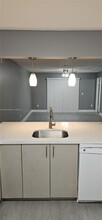 862 NE 209th St in North Miami Beach, FL - Building Photo - Building Photo