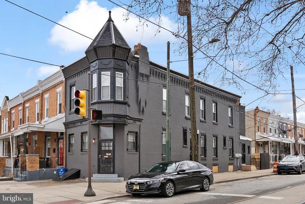 5860 Haverford Ave in Philadelphia, PA - Building Photo