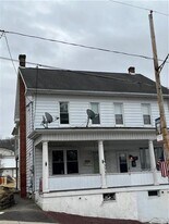 316 North St in Jim Thorpe, PA - Building Photo