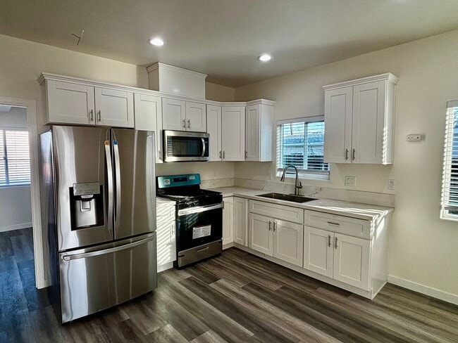 3021 46th St in San Diego, CA - Building Photo - Building Photo