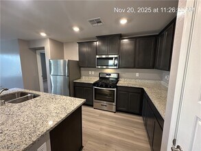 4924 Eterno St in North Las Vegas, NV - Building Photo - Building Photo