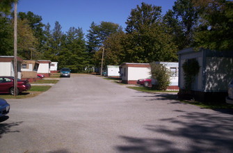 Saluki Homes in Carbondale, IL - Building Photo - Building Photo