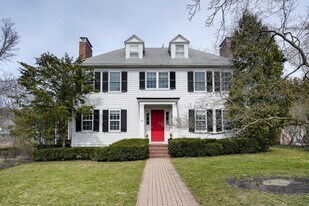 60 Kilburn Rd in Belmont, MA - Building Photo