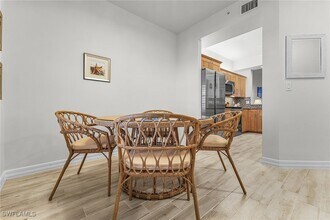 401 Bayfront Pl in Naples, FL - Building Photo - Building Photo