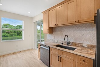 7546 SW Herrington Ln in Stuart, FL - Building Photo - Building Photo
