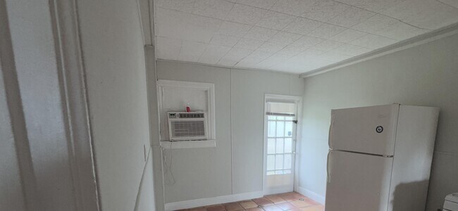 736 Omar Rd in West Palm Beach, FL - Building Photo - Building Photo