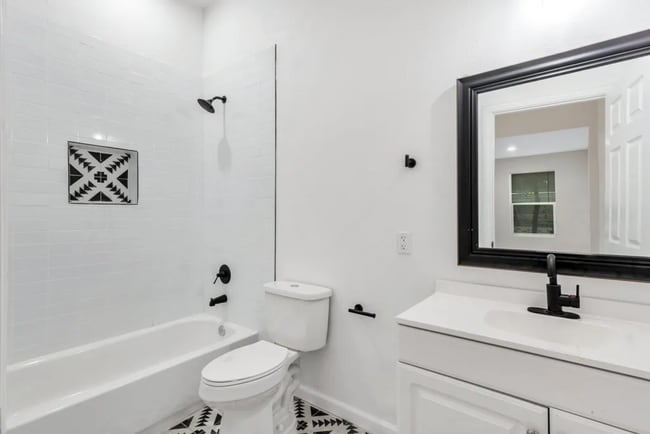 815 W 9th St in Dallas, TX - Building Photo - Building Photo