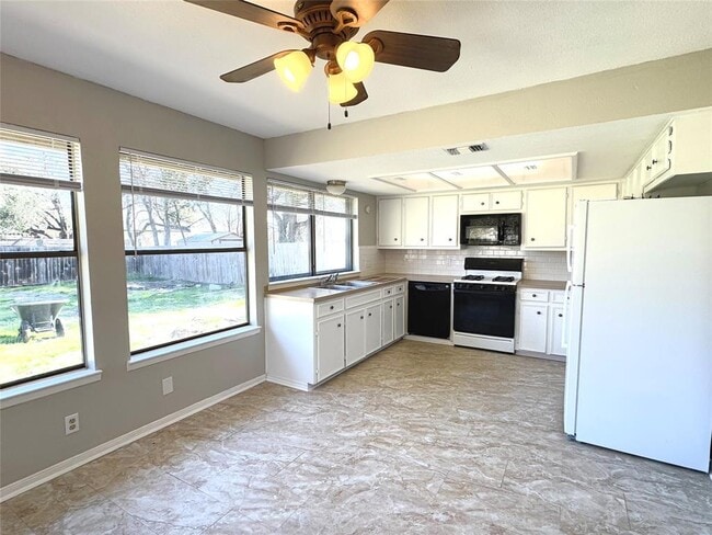 3419 Lonesome Trail in Georgetown, TX - Building Photo - Building Photo