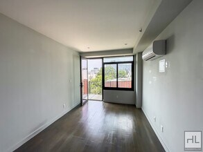 Bushwick Avenue / Spacious 2-Bed 1-Bath in Brooklyn, NY - Building Photo - Building Photo