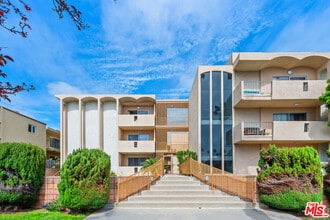 833 5th St in Santa Monica, CA - Building Photo - Building Photo