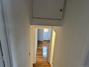 109 Pratt St in West Babylon, NY - Building Photo - Building Photo