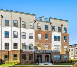 13206 Garland Ln in Midlothian, VA - Building Photo - Building Photo