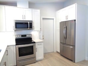 54140 Avenida Mendoza in La Quinta, CA - Building Photo - Building Photo