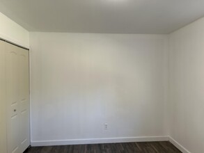 12757 De Cook Dr in Sterling Heights, MI - Building Photo - Building Photo