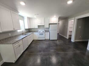 1539 N 2nd St-Unit -1539 in Dardanelle, AR - Foto de edificio - Building Photo
