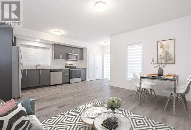 205-205 W Oak Trl in Kitchener, ON - Building Photo - Building Photo