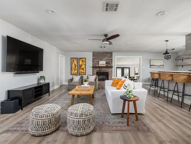 property at 5507 Porsche Ln