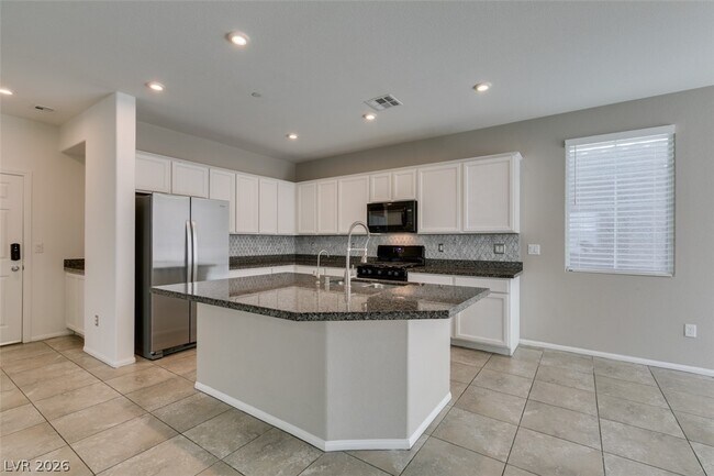 property at 1027 Huckburn Ave