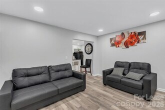 6628 Cool Water Ct in Charlotte, NC - Building Photo - Building Photo