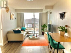 68 Grangeway Ave in Toronto, ON - Building Photo - Building Photo