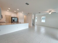 21175 Threadfin Wy in Land O Lakes, FL - Foto de edificio - Building Photo