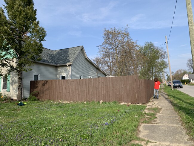 607 S Georgia St in Sheridan, IN - Building Photo - Building Photo