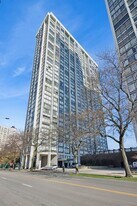 5455 N Sheridan Rd, Unit 2805 in Chicago, IL - Building Photo