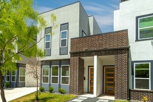719 Eleanor Ave in San Antonio, TX - Building Photo