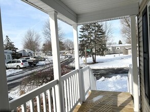 29909 Flushing Dr in New Baltimore, MI - Building Photo - Building Photo