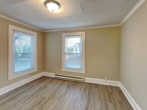 113 Kingsway Dr in Mooresville, NC - Foto de edificio - Building Photo