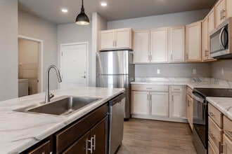 Pinehurst Apartments in Baxter, MN - Foto de edificio - Interior Photo