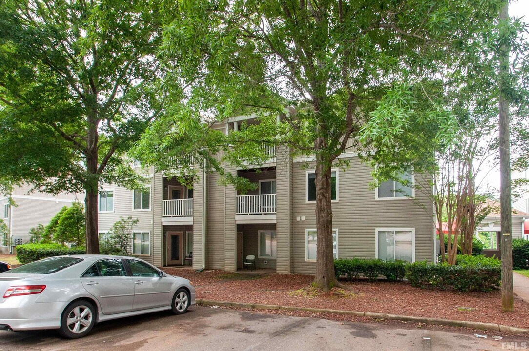 Room in Condo on University Ct in Raleigh, NC - Building Photo