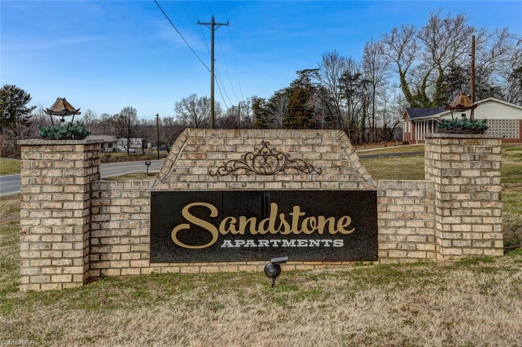 5219 NC Highway 700, Unit 7 in Eden, NC - Foto de edificio