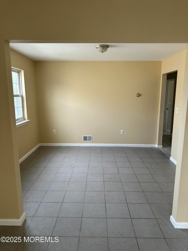 13 Fountain Ave in Matawan, NJ - Building Photo - Building Photo