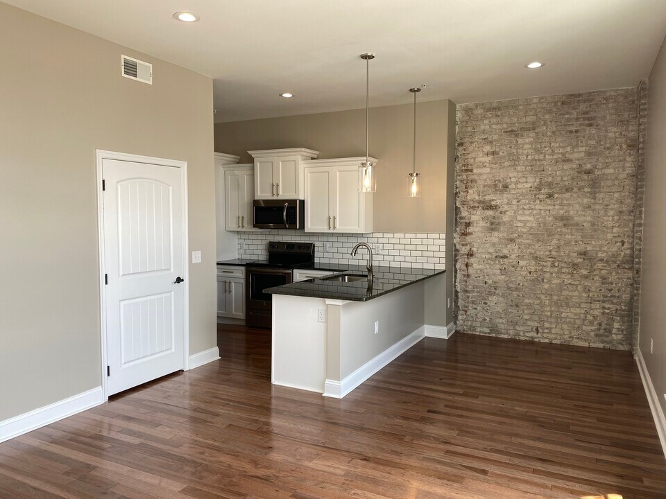 428 Lackawanna Ave, Unit 304 in Scranton, PA - Building Photo