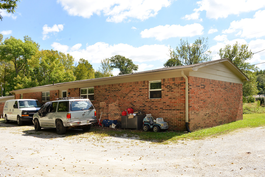 Fairland Apartments in Shelbyville, IN - Building Photo