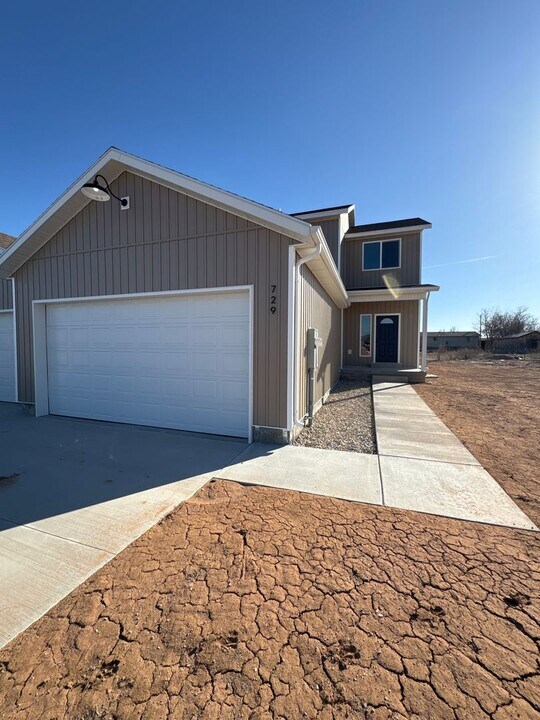 729 W 350 N in Vernal, UT - Building Photo
