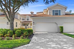 3303 Twilight Ln in Naples, FL - Building Photo
