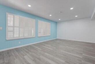 3355 Zephyr Ct in Las Vegas, NV - Building Photo - Building Photo