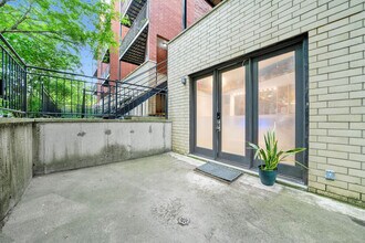 25 E 26th St in Chicago, IL - Building Photo - Building Photo