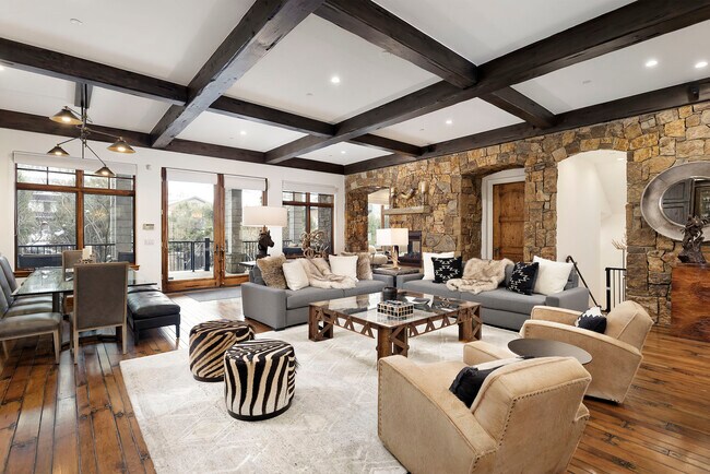 704 E Cooper Ave in Aspen, CO - Building Photo - Building Photo