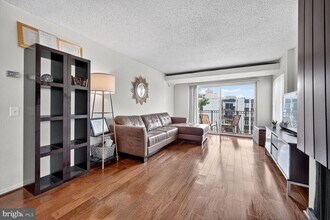 60 S Van Dorn St in Alexandria, VA - Building Photo - Building Photo