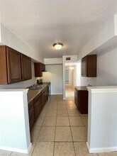 6810 Trail Lake Dr in Fort Worth, TX - Building Photo - Building Photo